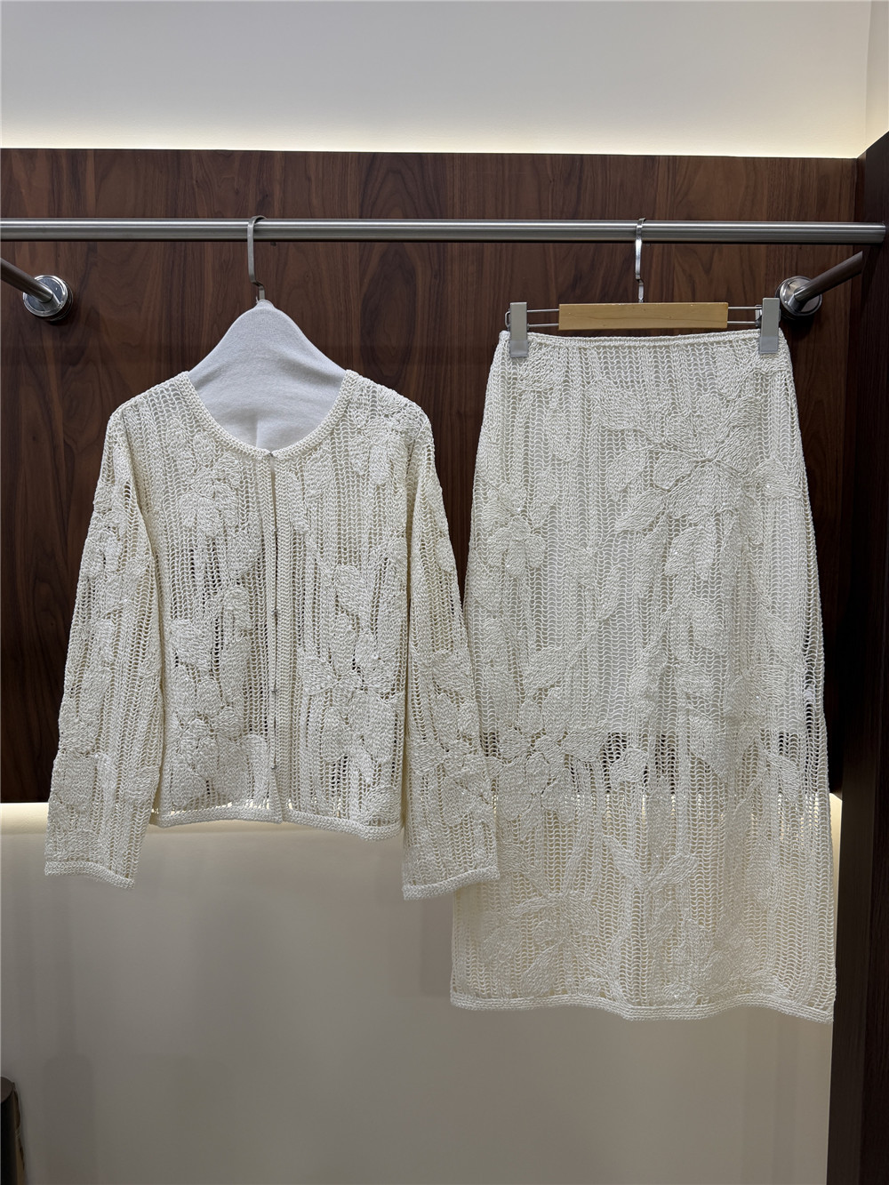 Set Rajutan Bordir Wanita: Kar - Embroidery Cardigan ulasan dan harga